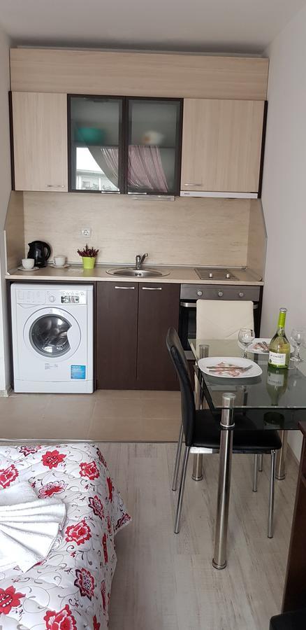 Family Aparthotel Vintegra Burgas City Exterior foto